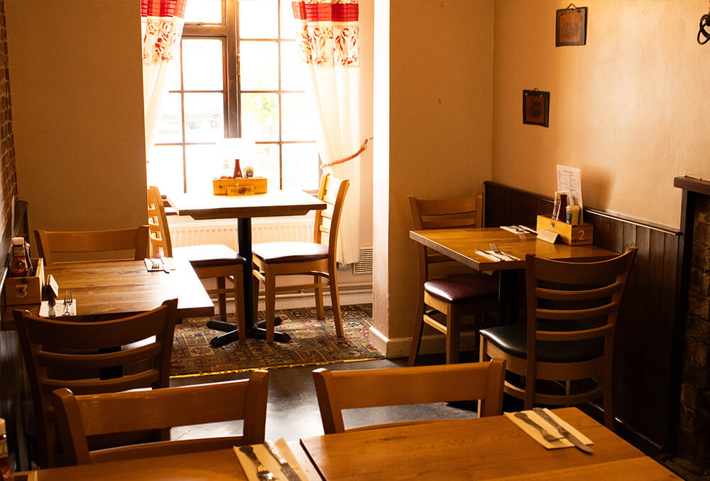 Dine With Us Image 2 | Tudor Arms - Slimbridge, Gloucestershire