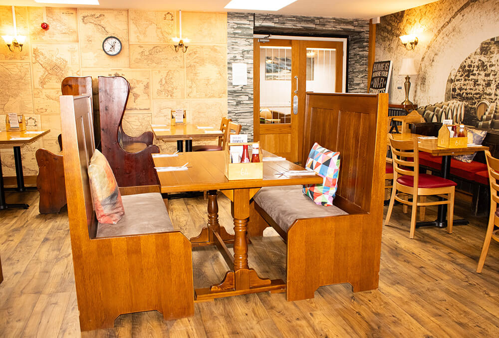 Dine With Us Image 8 | Tudor Arms - Slimbridge, Gloucestershire