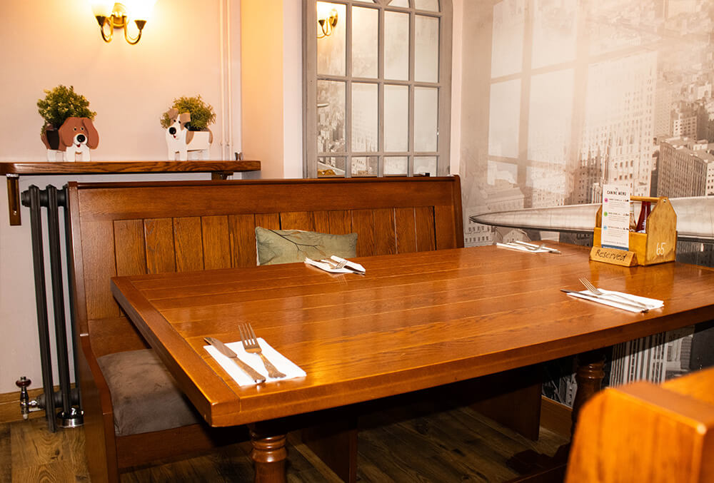 Dine With Us Image 9 | Tudor Arms - Slimbridge, Gloucestershire