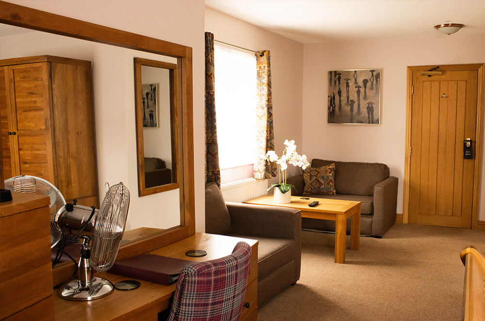 Stay With Us Image 13 | Tudor Arms - Slimbridge, Gloucestershire
