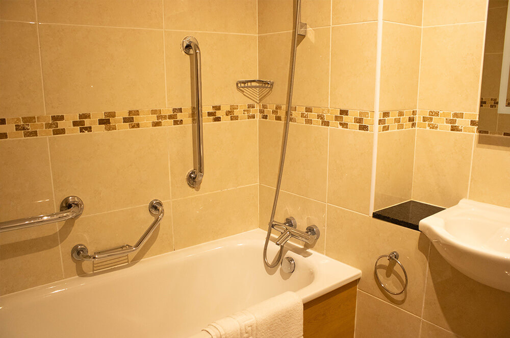 Stay With Us Image 4 | Tudor Arms - Slimbridge, Gloucestershire