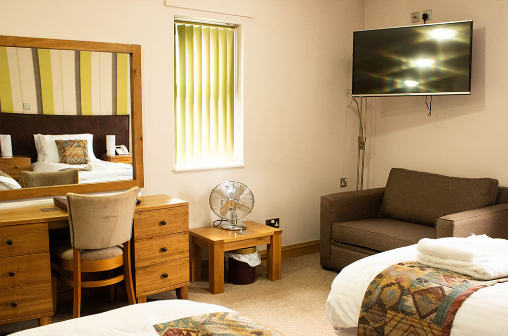Stay With Us Image 6 | Tudor Arms - Slimbridge, Gloucestershire
